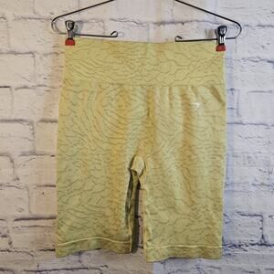 Gymshark Adapt Animal Seamless Cycling Biker Shorts Size L Large Green
